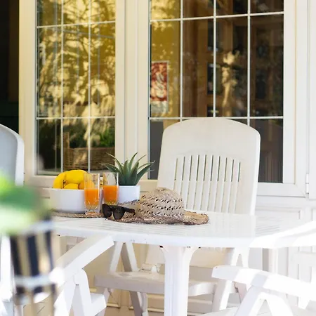 Green Home Apartment